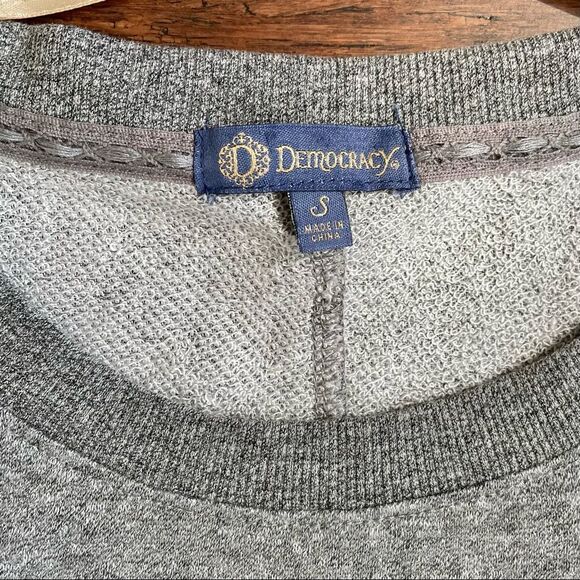 Democracy Patchwork Sweatshirt Dolman Sleeve - Picture 4 of 7